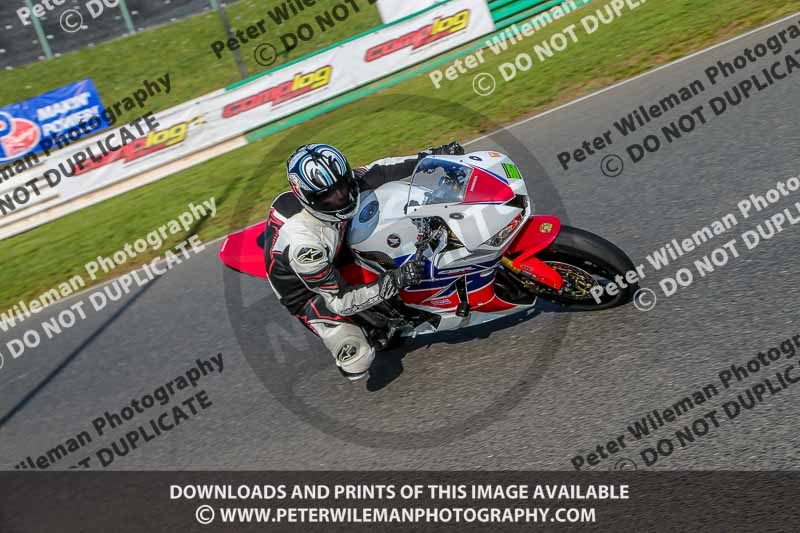 PJM Wedding Photography;enduro digital images;event digital images;eventdigitalimages;mallory park;mallory park photographs;mallory park trackday;mallory park trackday photographs;no limits trackdays;peter wileman photography;racing digital images;trackday digital images;trackday photos